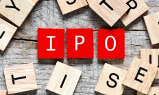 【美股盘前】三大期指走高；“meme股”游戏驿站、AMC大跌；辉瑞据称拟支付高达2.5亿美元了结Zantac药物诉讼案；X向欧洲高级用户推出AI搜索助手功能