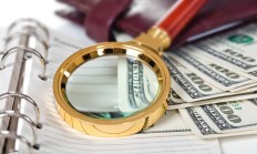 医药主题“翻倍基”缩量；又有绩优基金限购丨天赐良基早参