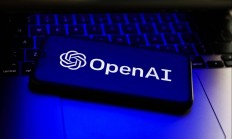 【美股盘前】马斯克起诉OpenAI，称其背离造福人类目的；财报强劲，戴尔涨超20%；减记巨额商誉，纽约社区银行跌近30%