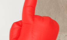 “麦麦对讲机”爆火背后谁在获益