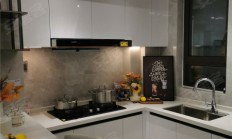 创金合信旗下两只量化基金同日公告：一清盘一延募