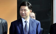 中国证监会党委委员、副主席陈华平：尽心尽力做好投资者保护各项工作