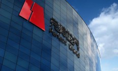 四连板后净利预亏 东易日盛股价迎考