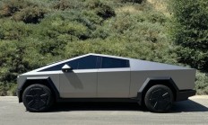 Meta推出新开源旗舰模型Llama 4；特斯拉FSD系统正在等待欧洲监管批准丨全球科技早参