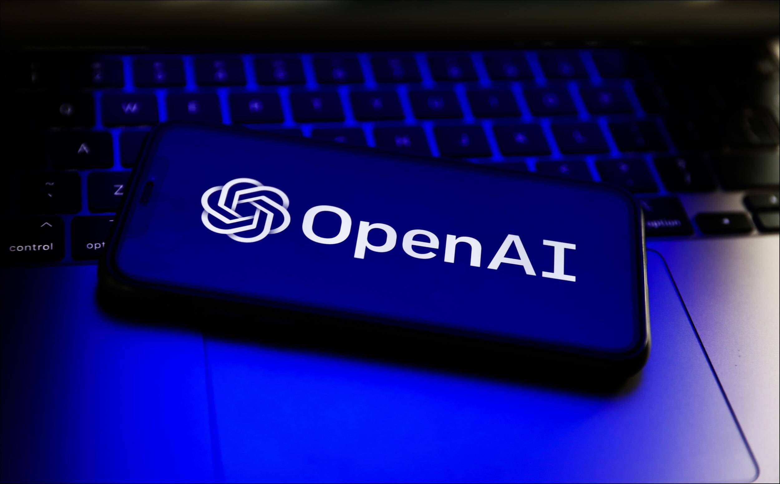 【美股盘前】马斯克起诉OpenAI，称其背离造福人类目的；财报强劲，戴尔涨超20%；减记巨额商誉，纽约社区银行跌近30%