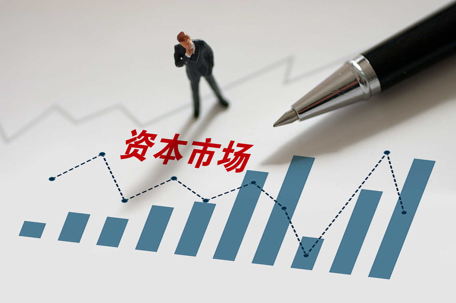 两部门向市场传递鲜明信号 全链条合力打击证券违法犯罪