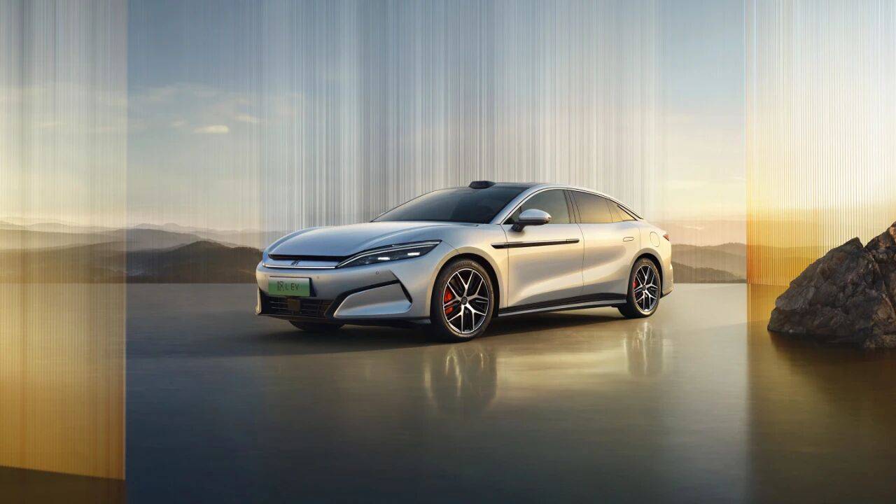 掌趣科技半年报：业绩承压下滑逾两成 SLG新游储备仍寄予厚望