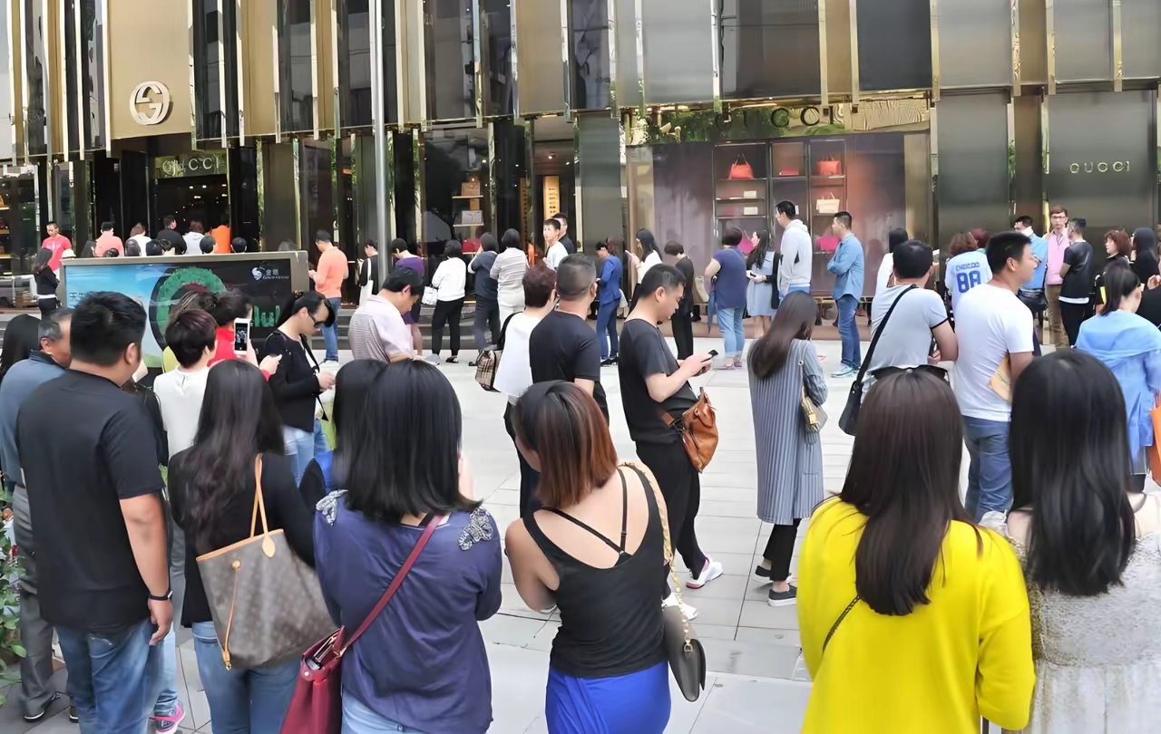 “三朵金花”中报业绩亮眼 港股新消费进入下半场