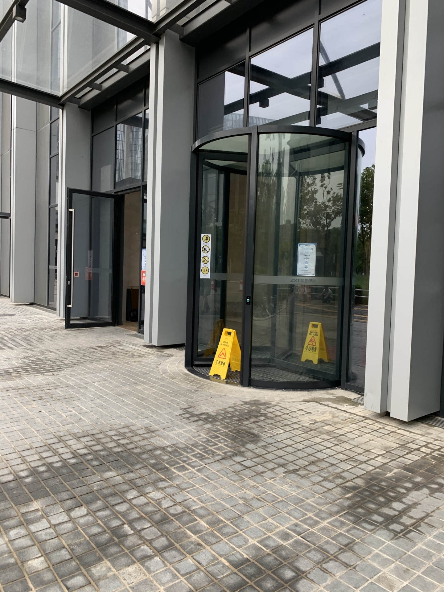 江苏金租：将为汇广租赁、汇博租赁分别提供1000万元担保