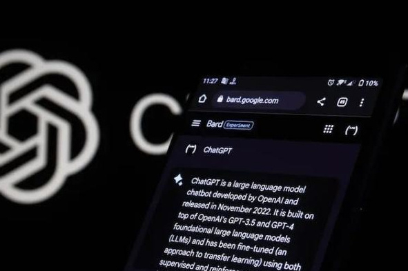 美官员称英伟达和AMD同意向美政府上缴15%收入换出口许可；OpenAI内部神秘模型首次斩获信息学奥赛IOI 2025金牌丨全球科技早参