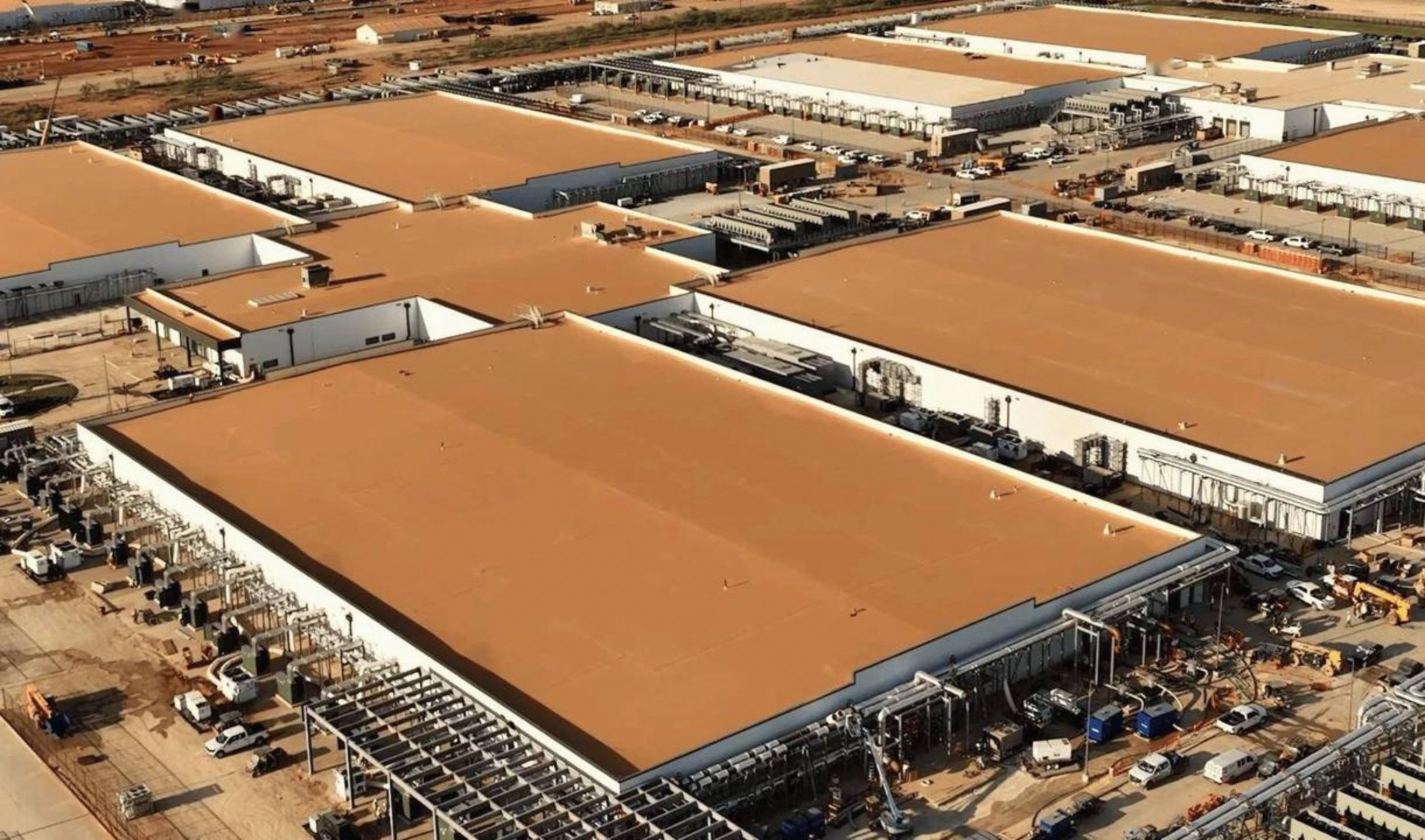 OpenAI、甲骨文与软银宣布新建5座“星际之门”数据中心;AI需求强劲,美光科技Q4营收同比大增46%丨全球科技早参